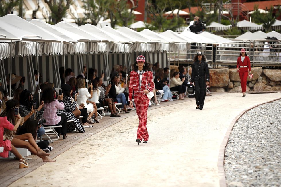 https://www.panorama.it/media-library/chanel-collezione-cruise-2025-2026.jpg?id=53828477&width=980