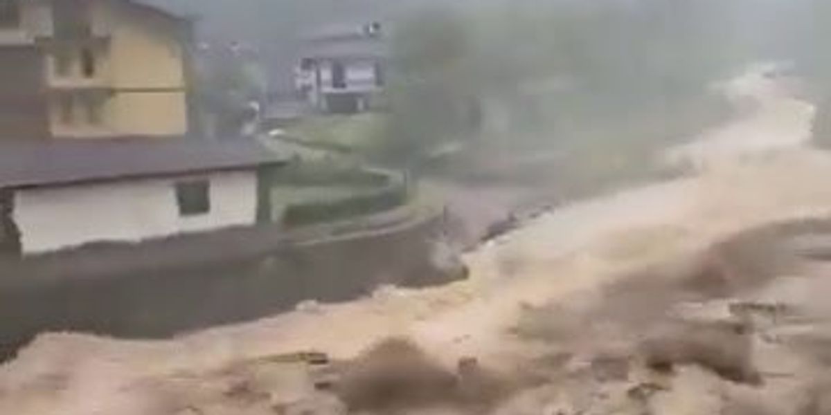 Maltempo: piogge torrenziali e fiumi in piena a Cogne | video