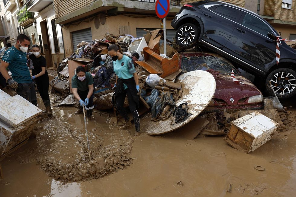 https://www.panorama.it/media-library/conseguenze-dell-alluvione-in-spagna.jpg?id=54222413&width=980