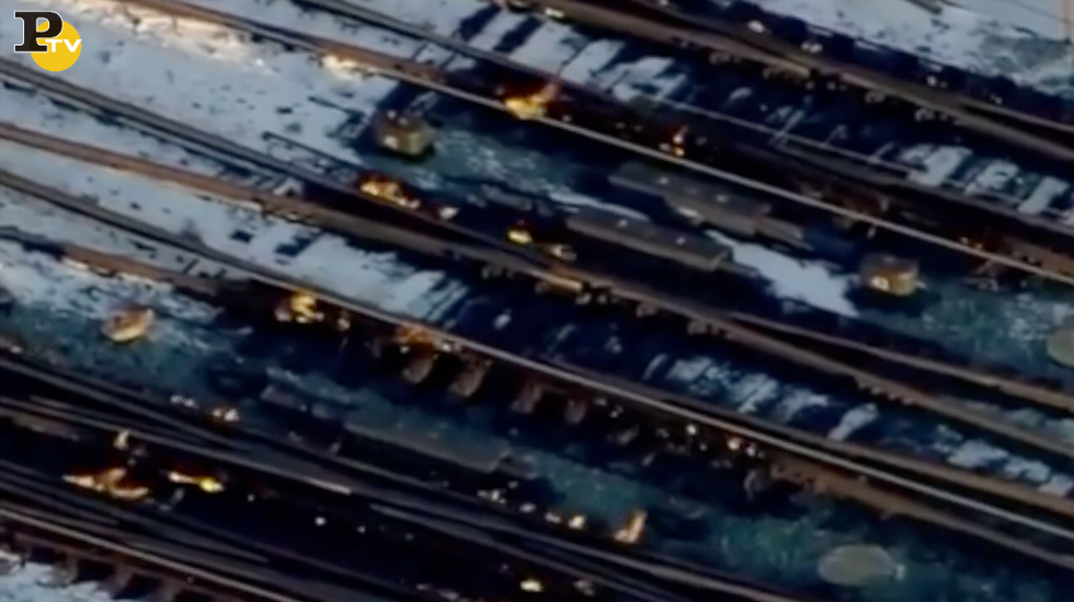 fuoco binari treno Chicago freddo record