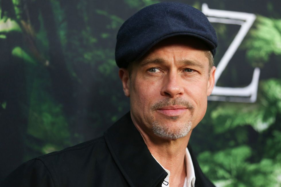 Divorzia dal marito per Brad Pitt. Ma era l'intelligenza artificiale