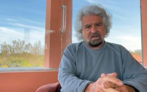 video beppe grillo