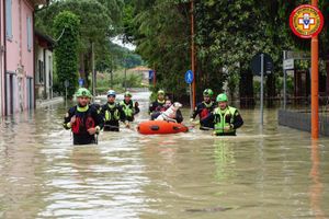 Maltempo: nubifragio, 14 morti, Emilia Romagna