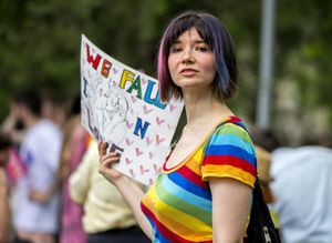 Padova, illegittimo atto nascita con 2 mamme, coppie omosessuali, lgbt