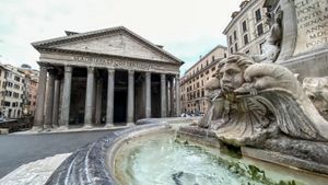 Roma, Pantheon biglietto a 5 euro per turisti