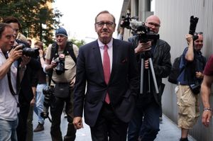 Kevin Spacey innocente dal Tribunale di Londra: assolto da accuse di violenza sessuale