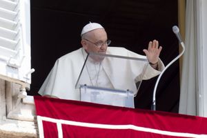 Papa francesco bergoglio angelus vaticano