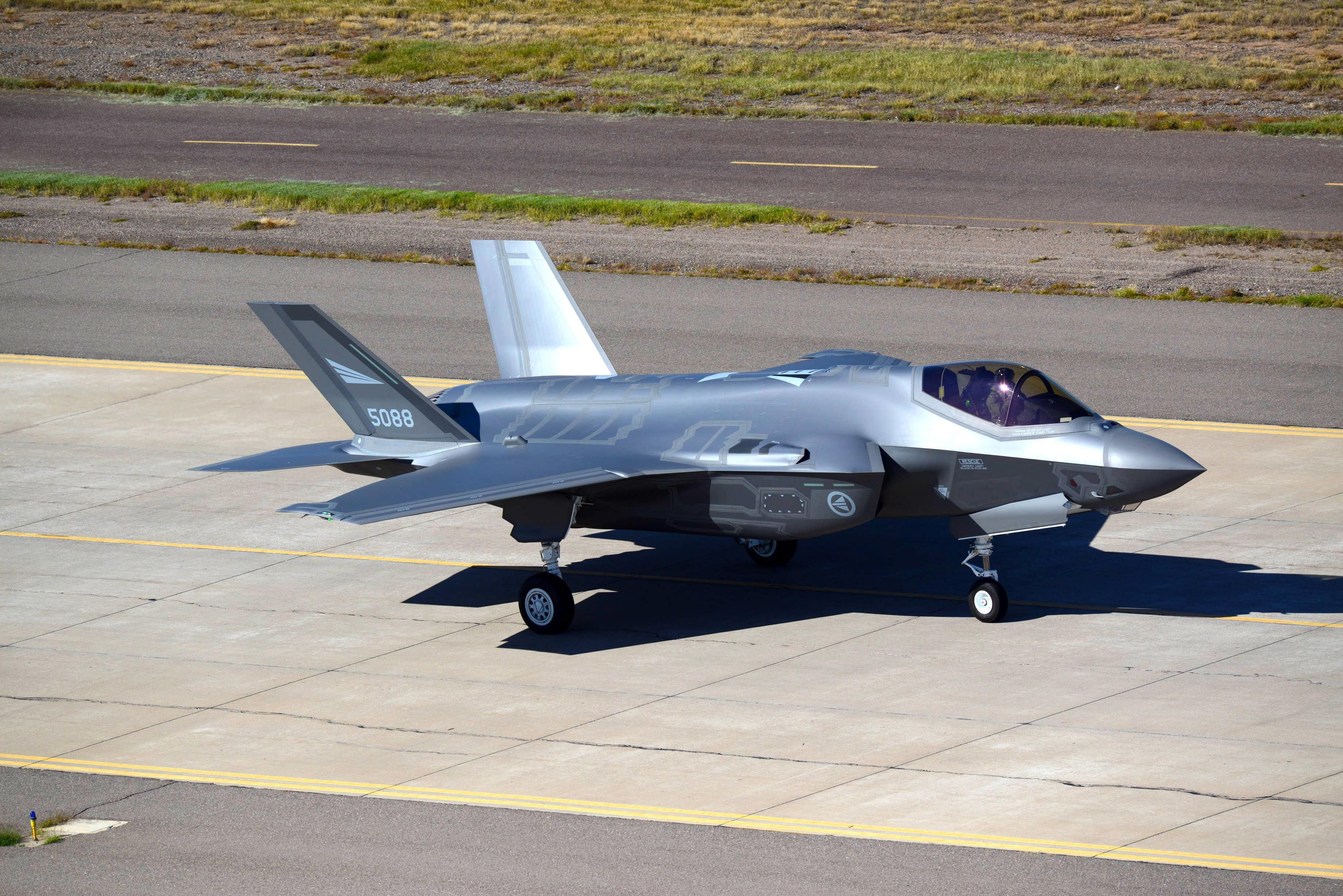 F35