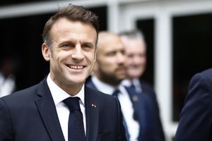 Elezioni francia macron melenchon