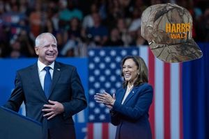 Kamala harris walz chappell roan