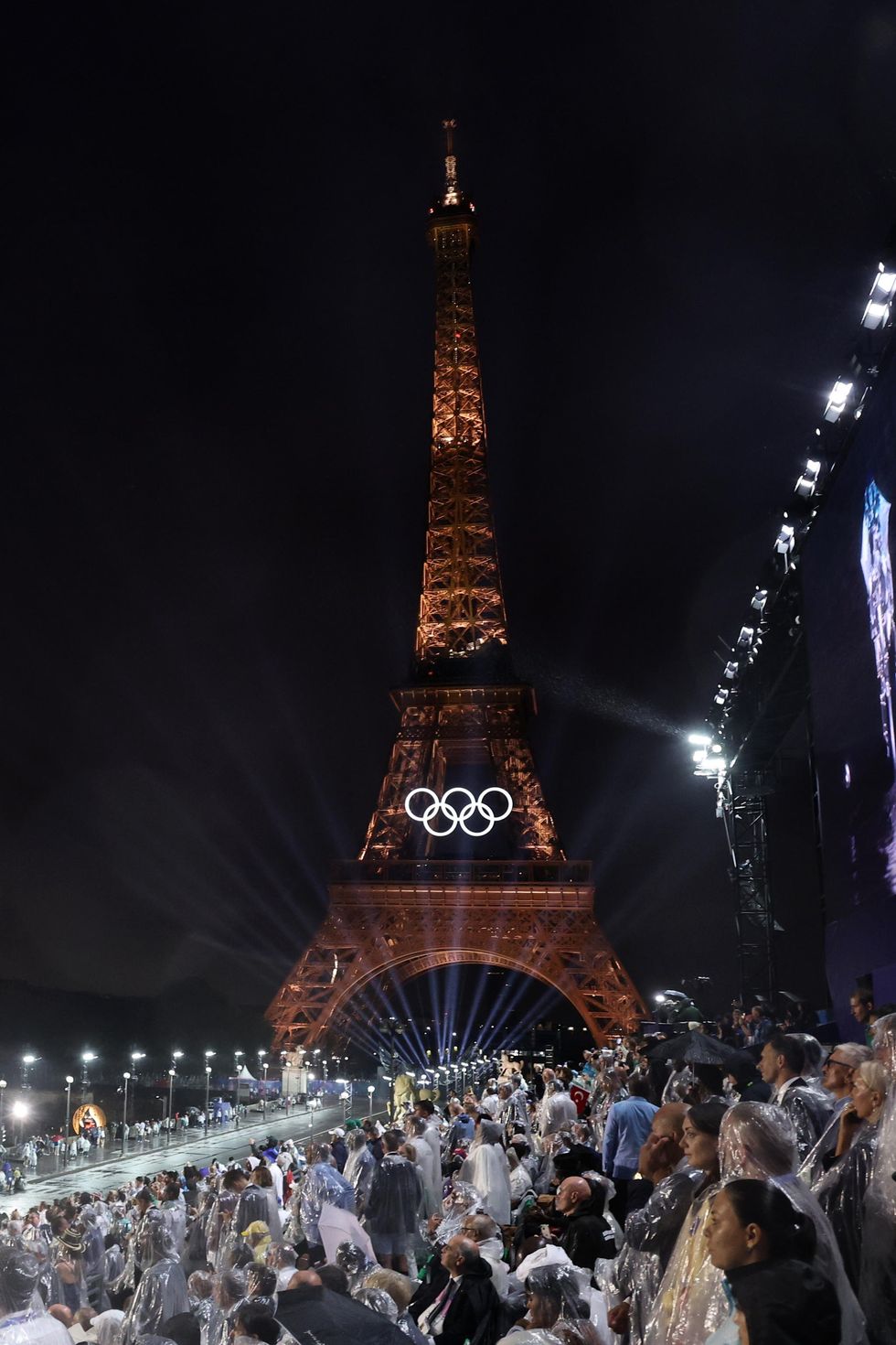 Parigi: addio all' ultimo ufficio turistico della città