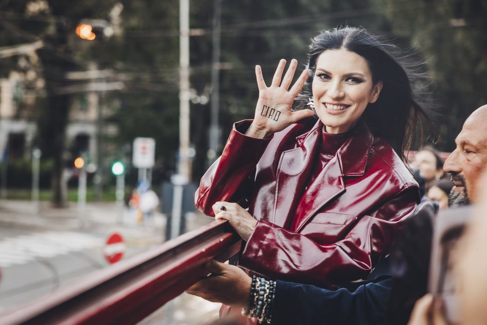 https://www.panorama.it/media-library/laura-pausini-ciao.jpg?id=53685815&width=980