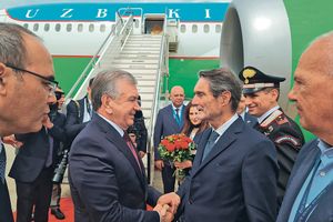 ​Attilio Fontana e il presidente uzbeko Shavkat Mirziyoyev.