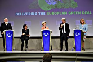 Frans Timmermans,  Adina Valean, Ursula von der Leyen,  Paolo Gentiloni