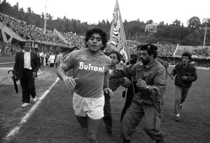 ​Diego Maradona, Napoli