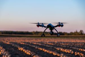 ​drone utilizzato per scopi agricoli