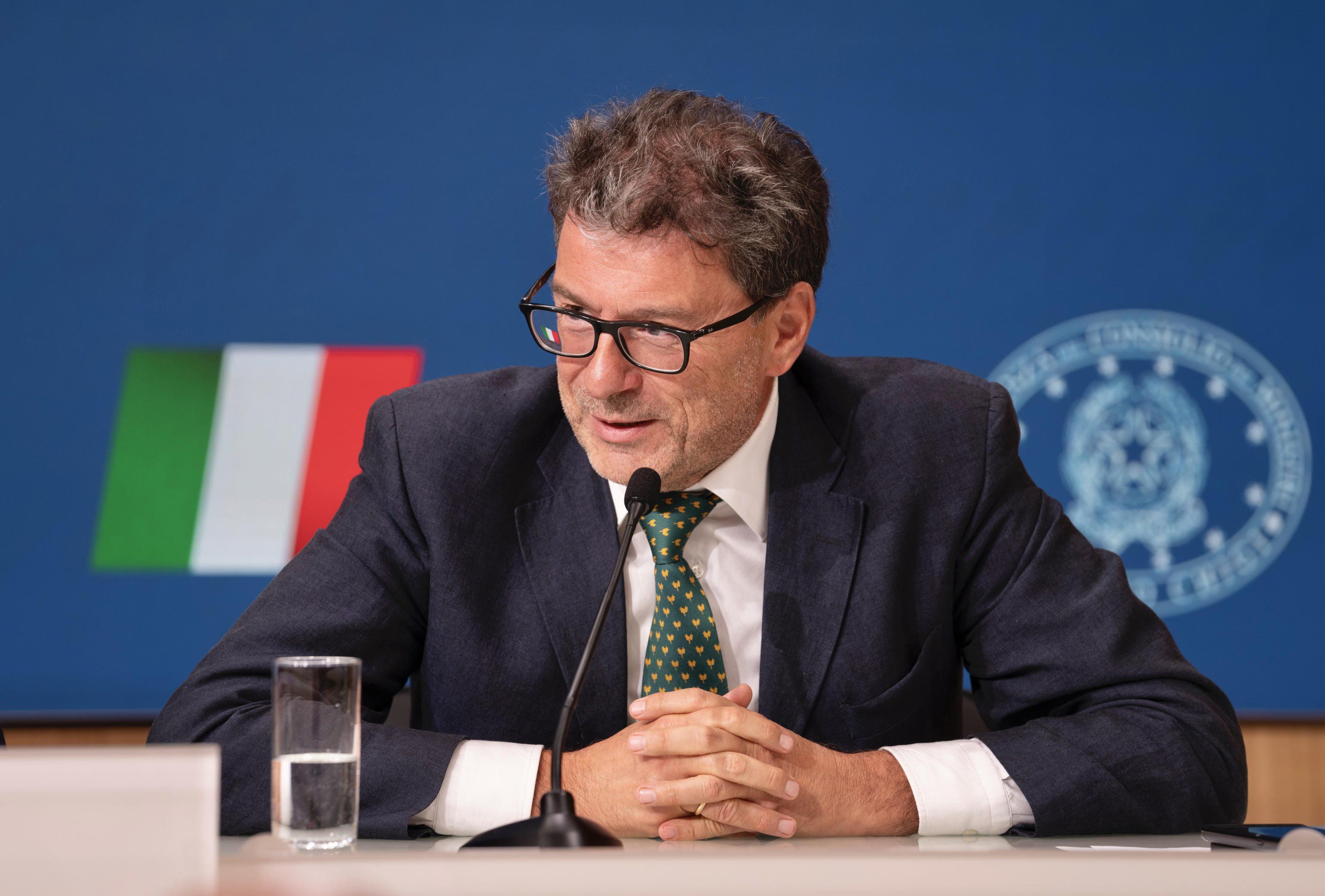 giorgetti manovra governo plateroti