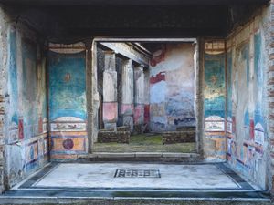 ​Pompei: Casa della caccia antica