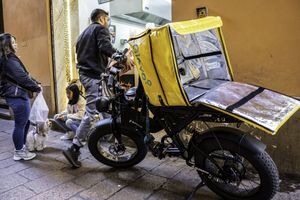 ​rider, consegne, delivery