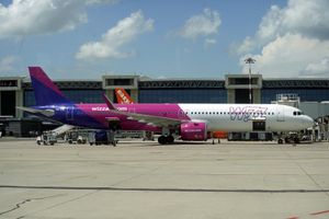 ​Un aereo della compagnia low cost wizz air