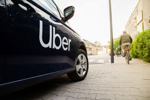 ​una autovettura Uber