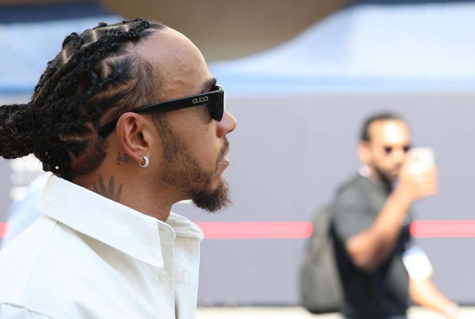 Hamilton, primo giorno di una sfida rischiosa per la Ferrari