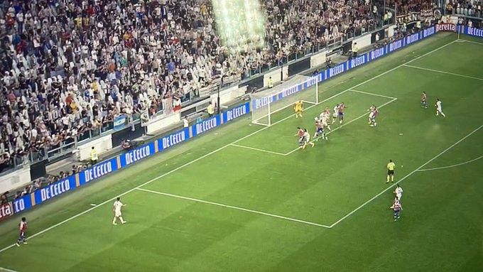 juventus salernitana fuorigioco bonucci gol regolare arbitro var milik candreva