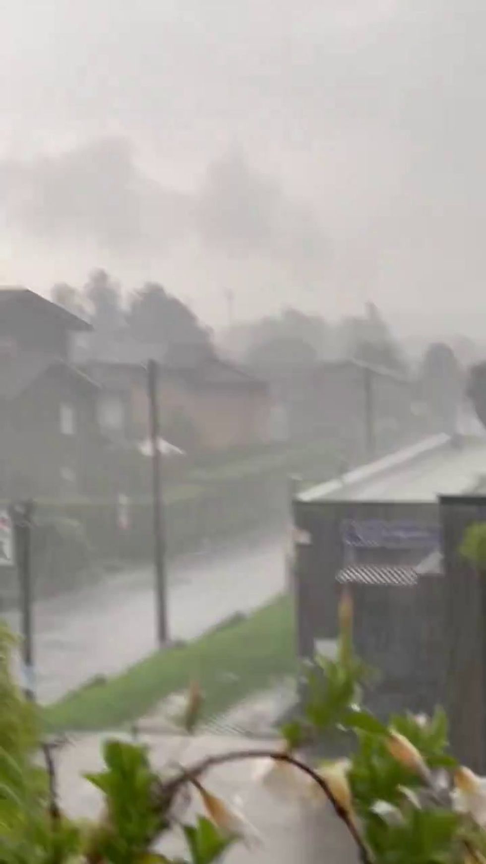 Maltempo: violenti temporali a Varese | video