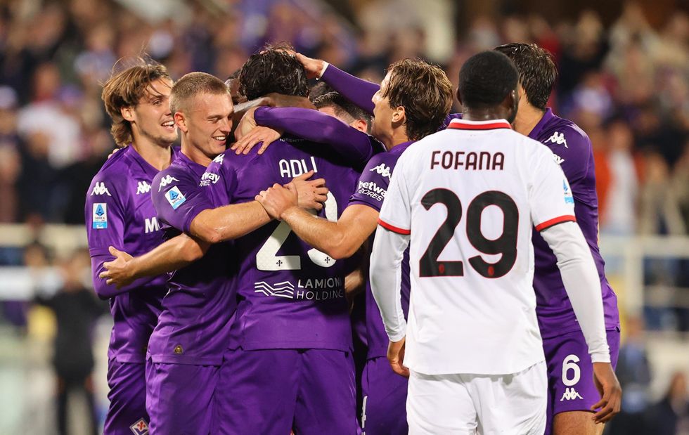 https://www.panorama.it/media-library/milan-fiorentina-leao-theo-hernandez-sconfitta-fonseca.jpg?id=53773875&width=980