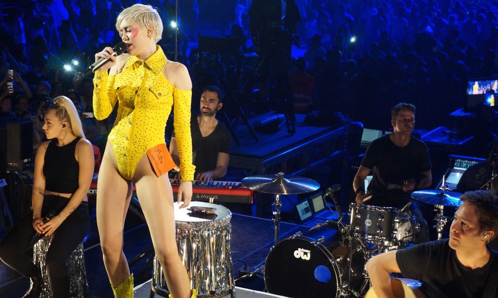 miley cyrus tour italia