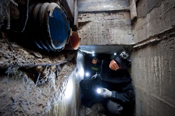 Napoli, parla l'uomo talpa che scava tunnel per furti e rapine - Panorama