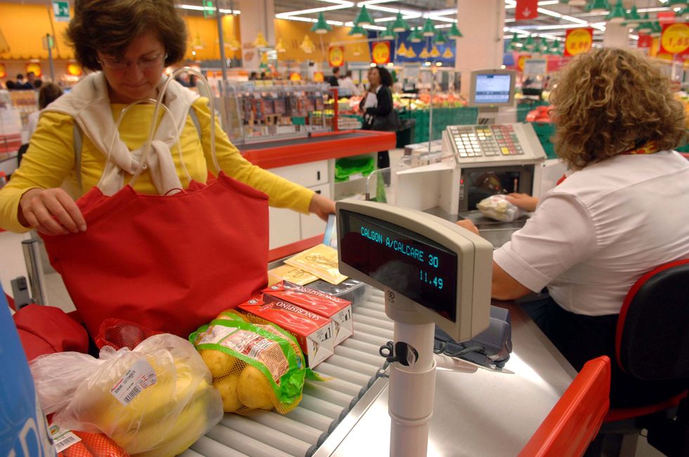 L'inflazione cala, ma potrebbe scendere più in fretta se non ci