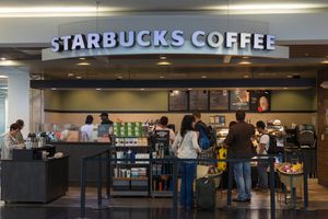 La sfida di Starbucks e McDonald's, che si alleano per premiare progetti  antispreco. Cos'è The NextGen Cup Challenge - Gambero Rosso